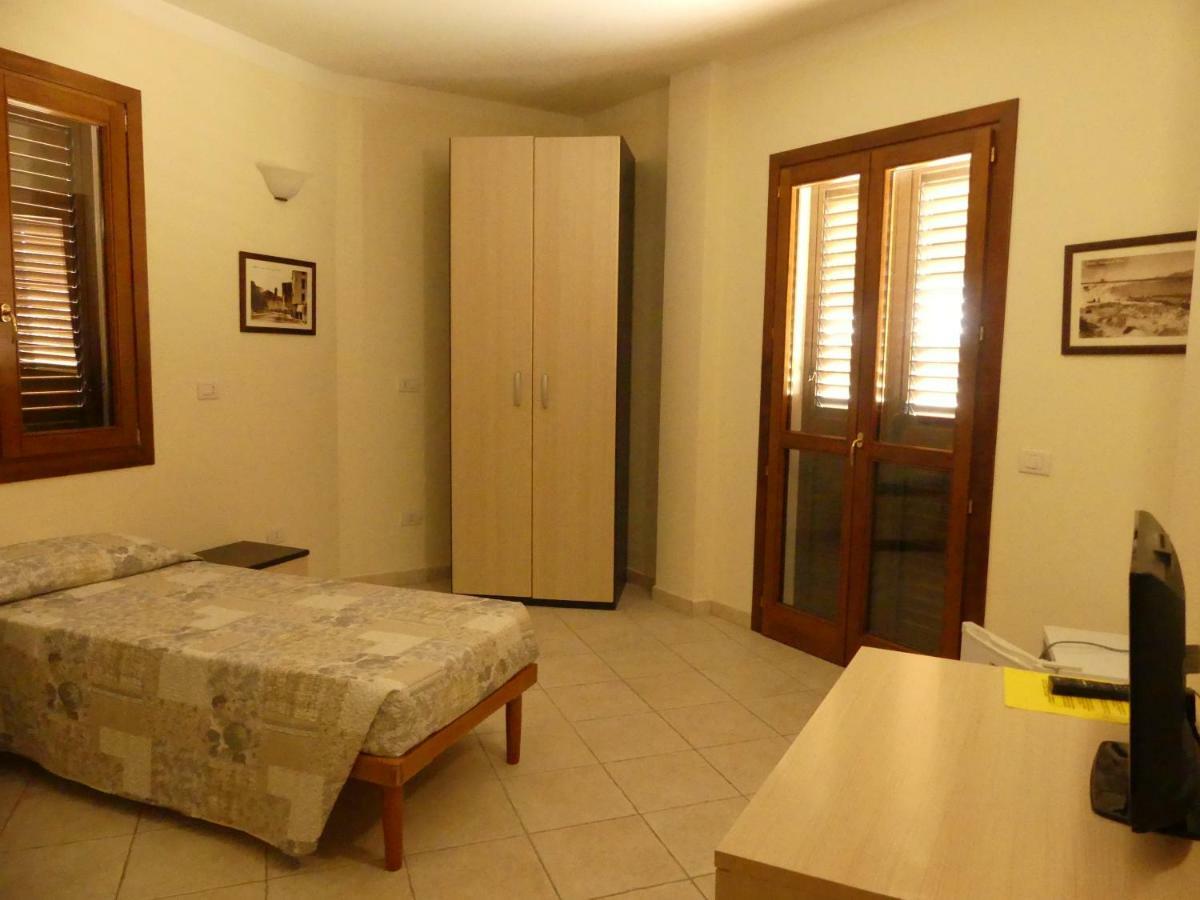 Beb 2000 Hotel Sassari Eksteriør billede