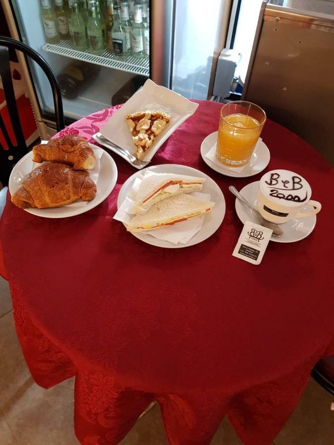 Beb 2000 Hotel Sassari Eksteriør billede